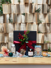 Load image into Gallery viewer, Christmas Gourmet Gift Box
