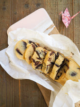 Load image into Gallery viewer, Tsuru Cookie Dough &amp; Moet in Gift Box
